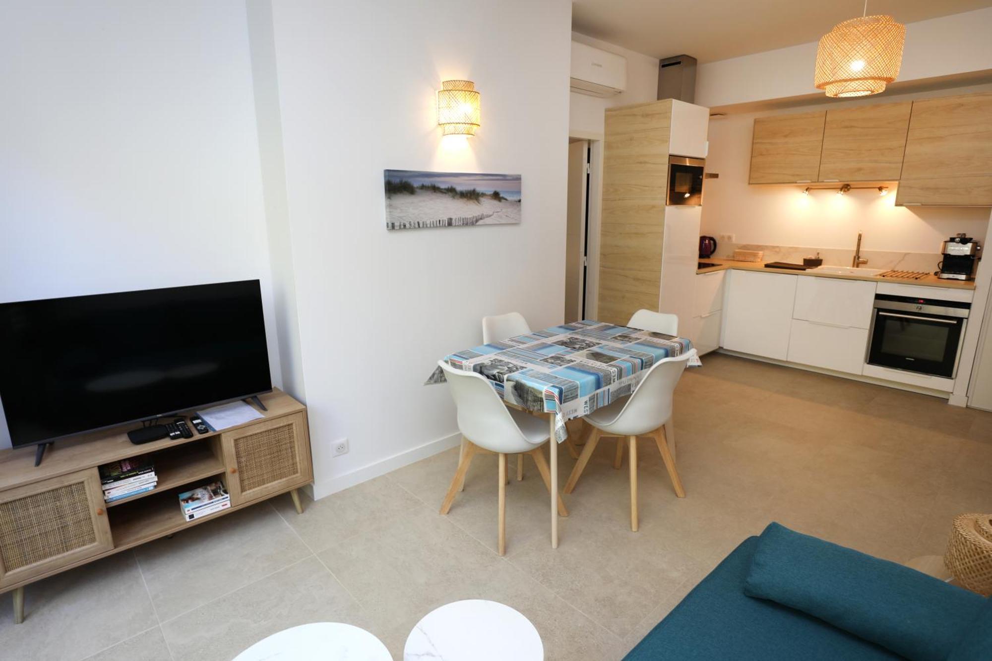 T2 Neuf Sur Jardin Proche Plage Carqueiranne Exteriér fotografie